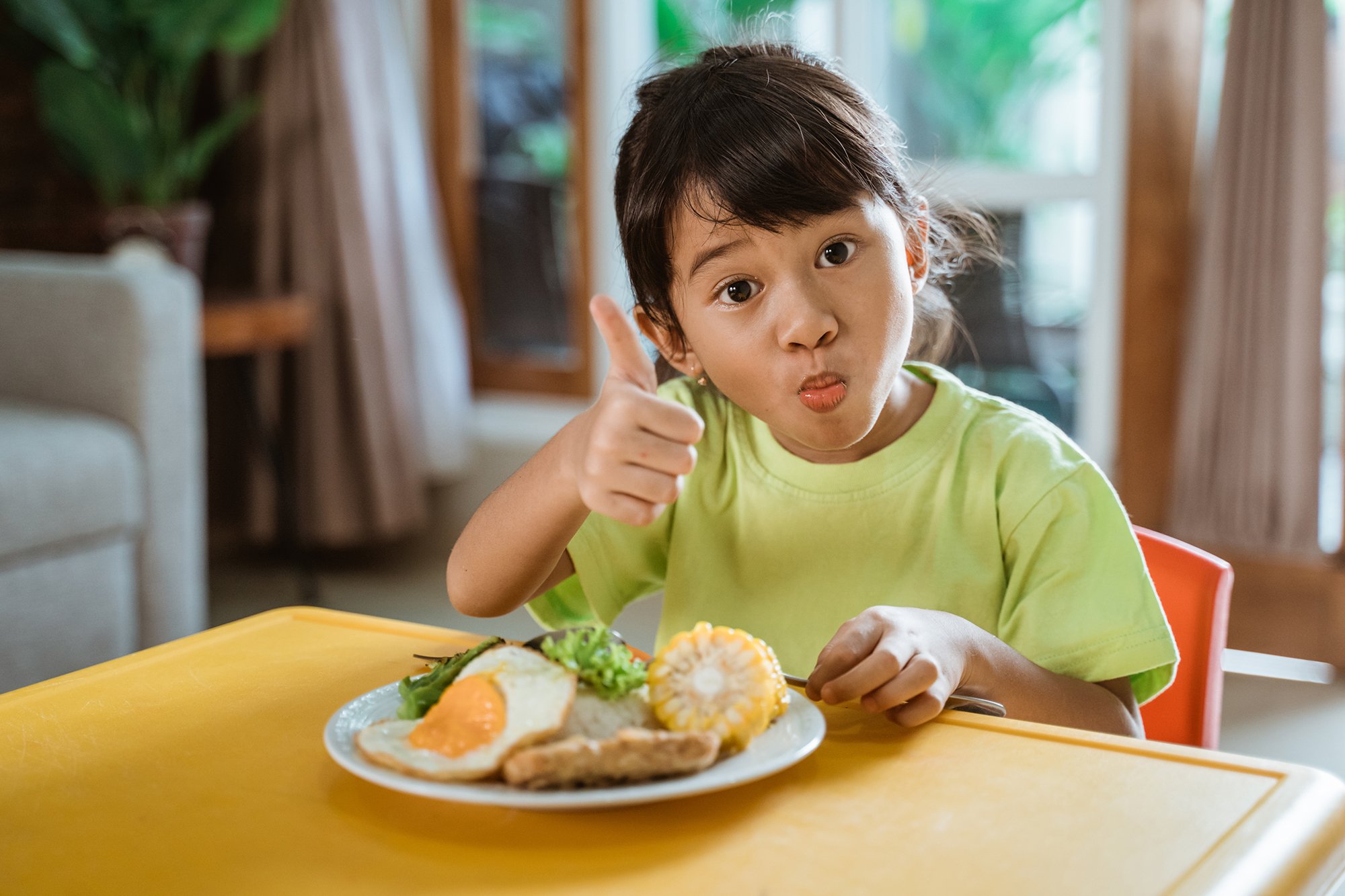 Tips Memilih Makanan Sehat untuk Pertumbuhan Tulang Anak